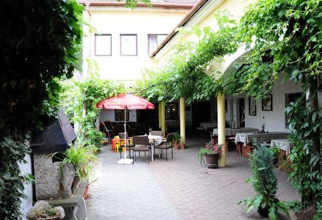 Hotel weiss