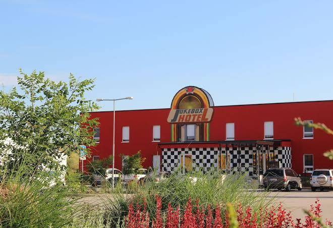 Jukebox hotel