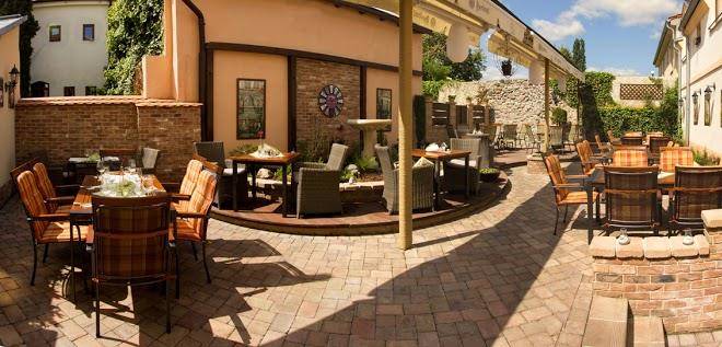 Restaurace a penzion bily beranek