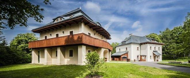 Kristin Hradek Image