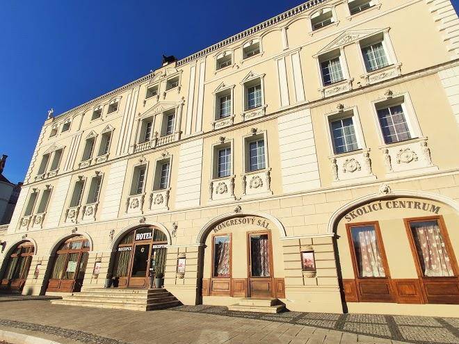 Hotel cerny orel