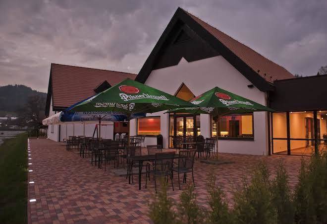 Hotel vir