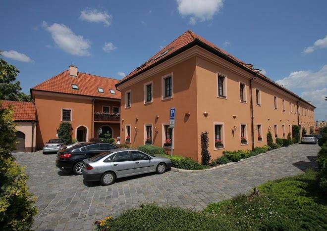 Hotel a restaurant octarna