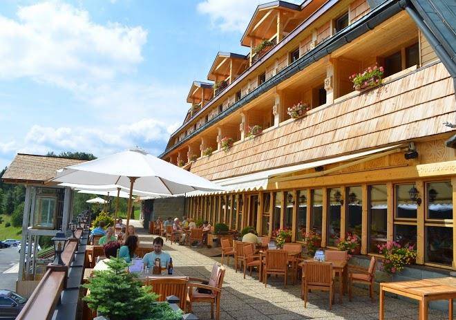 Mountain hotel solan