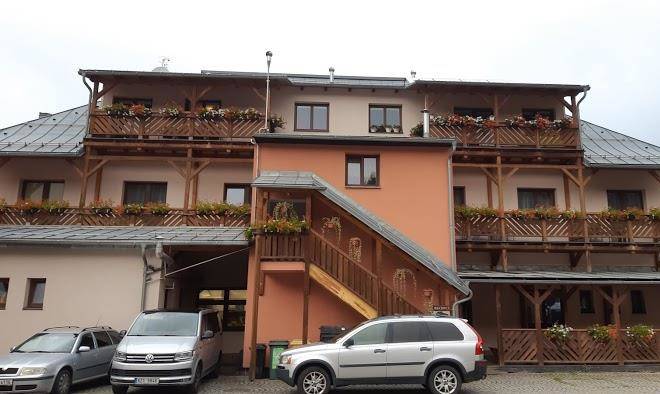 Pension and restaurant sklar