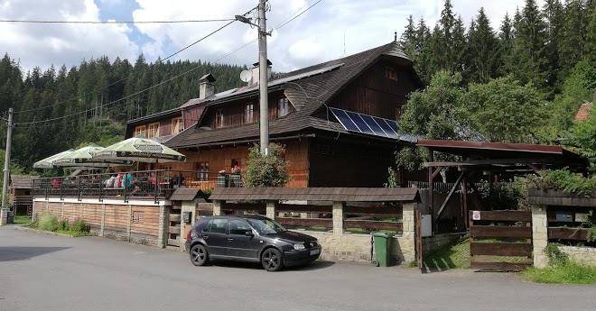 Pub pod pralesem