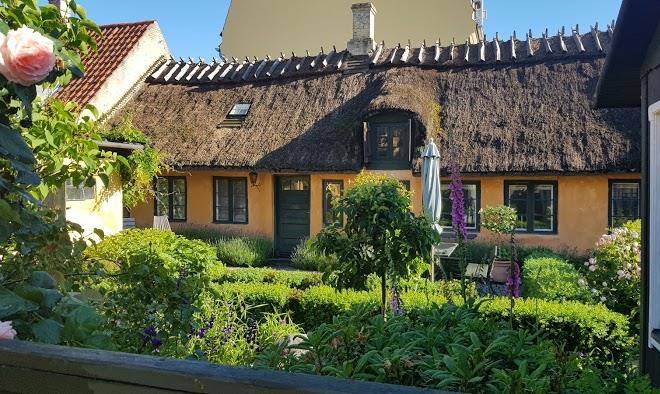 Dragor hotel & apartments