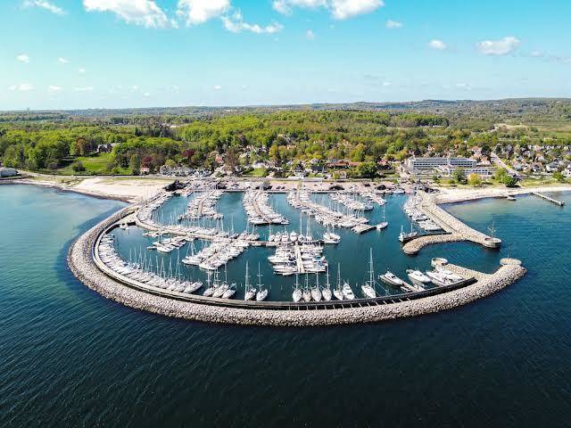 Hotel marina