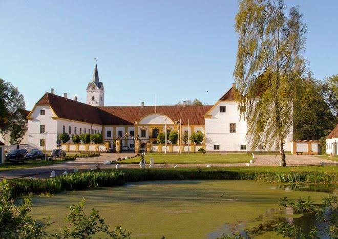 Dronninglund Castle Image