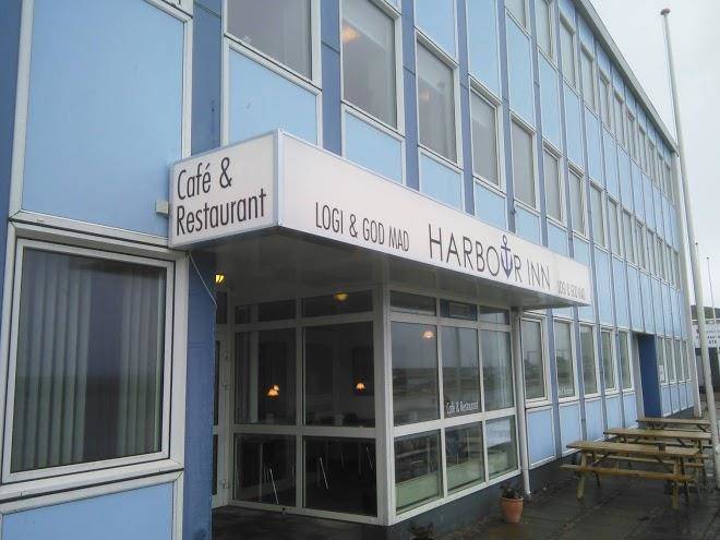 Harbour inn