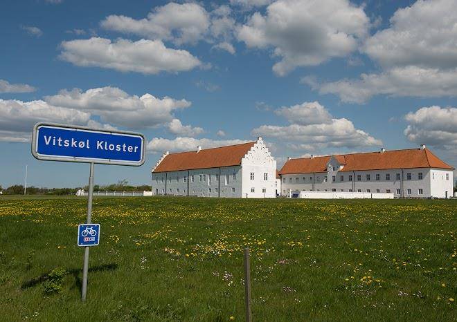 Vitskol abbey