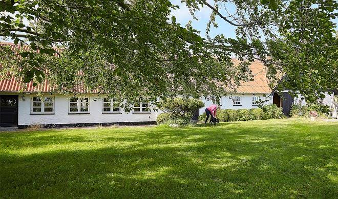 Kirkbakgard V Marianne Hansen Image