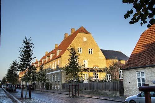 Brodremenighedens hotel v per henrik hojgaard