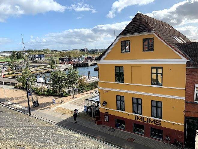 Hotel old harbour