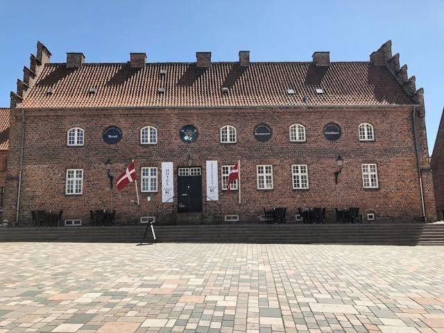 Den gamle arrest ribe