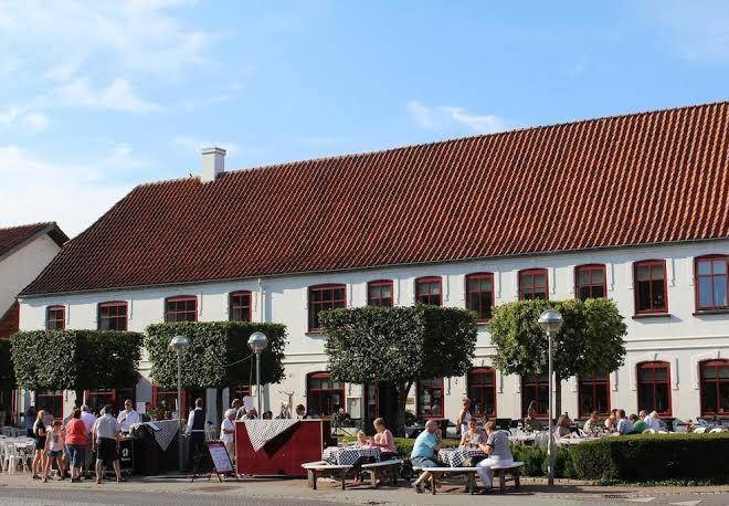 Hotel rodding