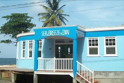Sea Breeze Inn Image