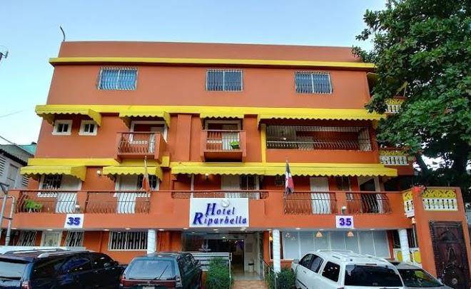 Hotel riparbella