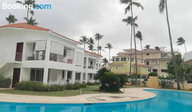 Beachfront deluxe condo