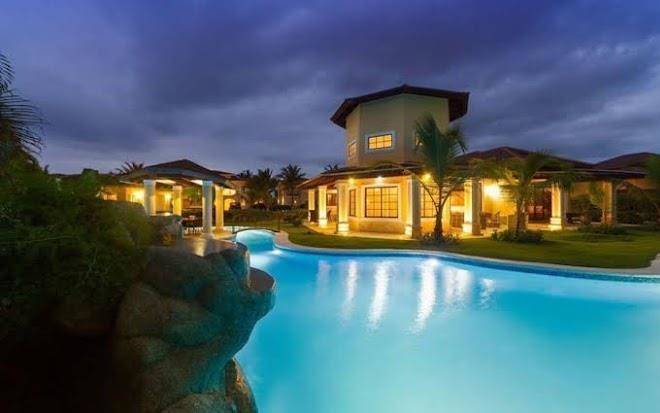 White Sands Beach Image