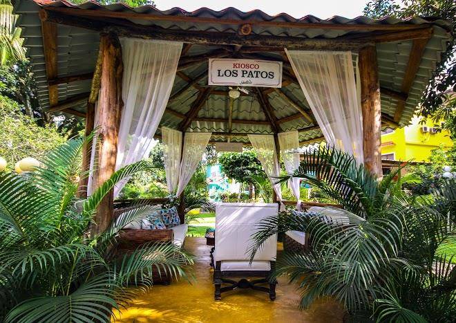 Rancho guacamayo hotel & restaurante