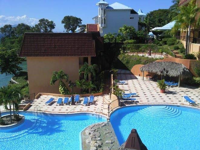 Exxtraordinary resort hotel bellamar