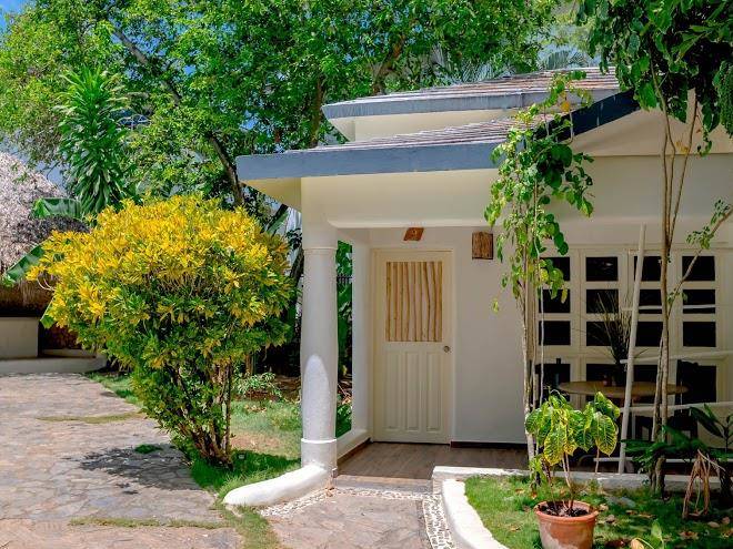 Afreeka Beach Hotel & Music Bar Image