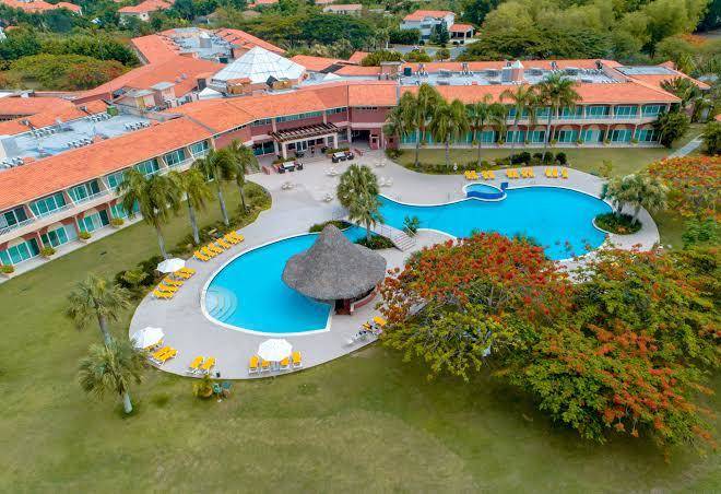 Hodelpa garden suites golf & convention center