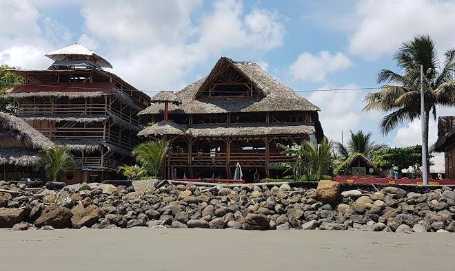 Hotel bam bu restobar