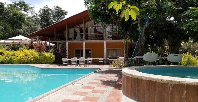 Hosteria mi compadre