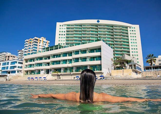 Hotel colon salinas