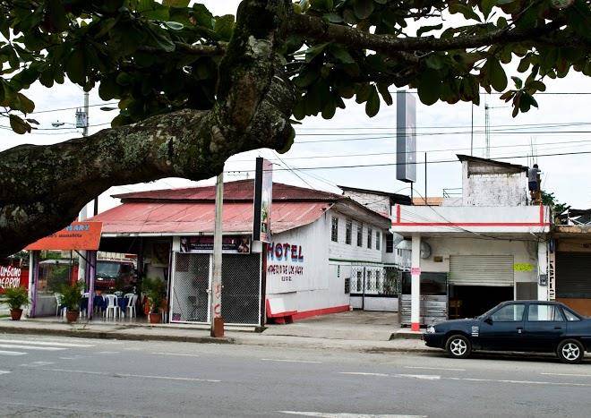 Hotel imperio de los aucas