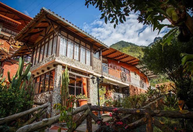 Jardines De Chamana Image