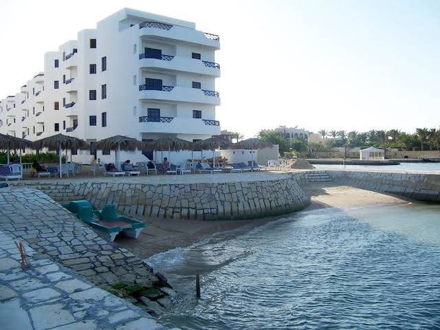 Fayed beach resort