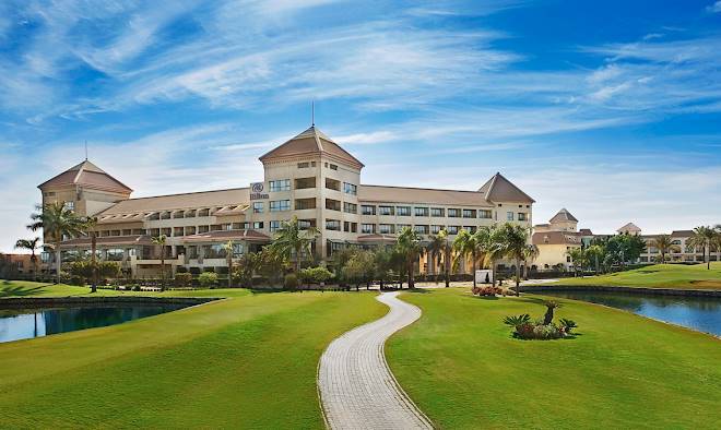 Hilton pyramids golf