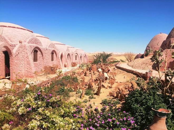 Bawiti oasis resort