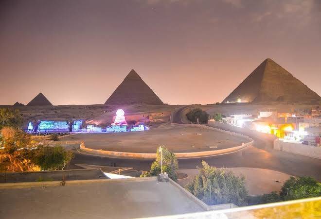 Egypt Pyramids Inn Image