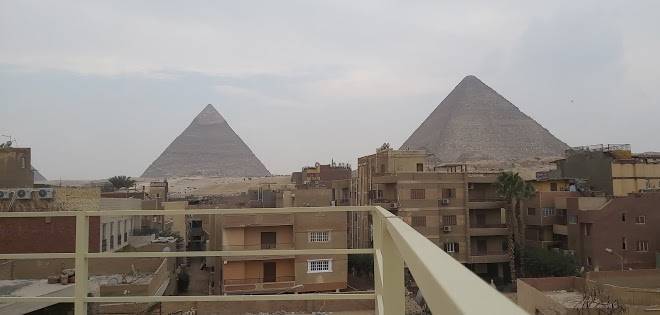 Pyramids paradise hotel