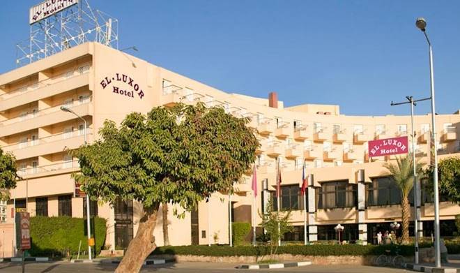 Aracan eatabe luxor hotel