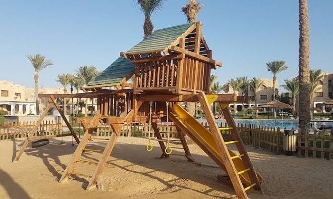 Royal lagoons aqua park resort & spa families only
