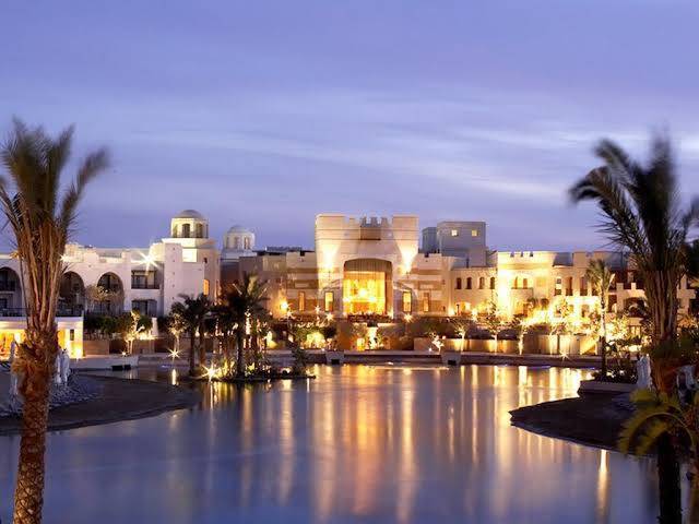The palace port ghalib
