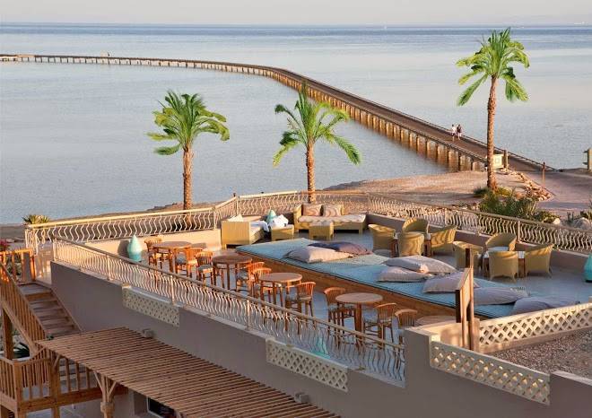 The breakers diving & surfing lodge