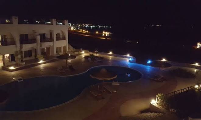 Dahab sunny waves