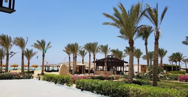 Creative green sudr resort