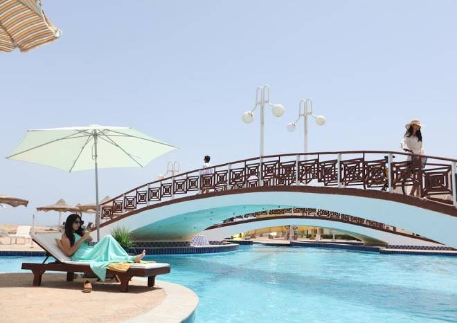 Golden beach resorts