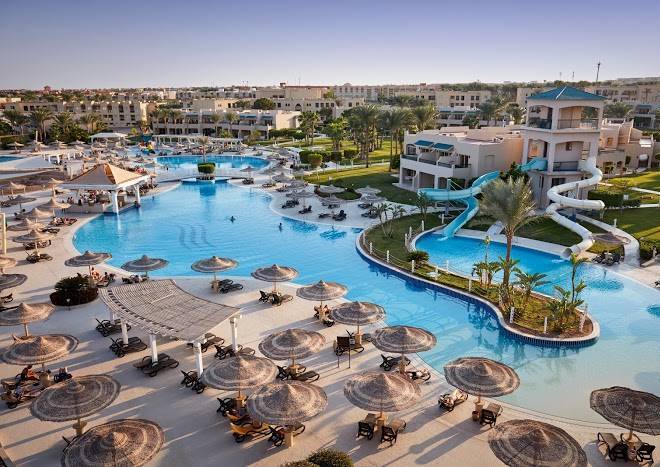 Coral sea holiday resort