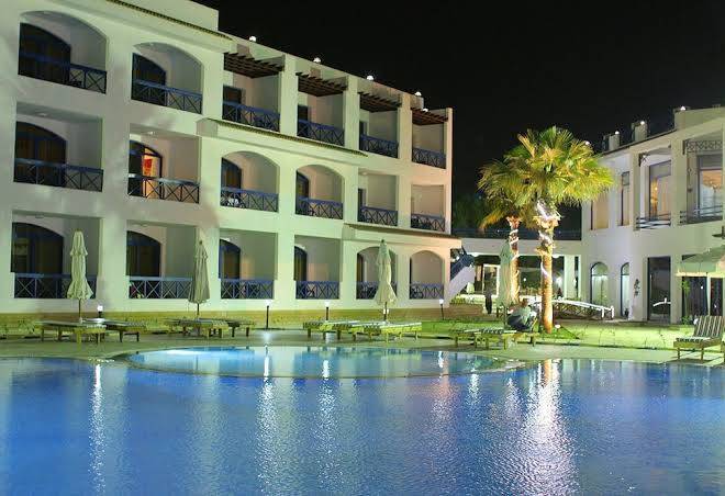 New la perla hotel