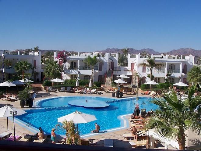 Resta club resort