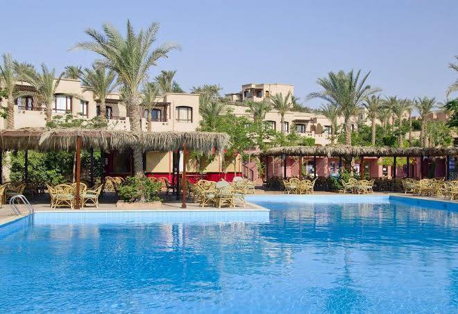 Tamra beach resort