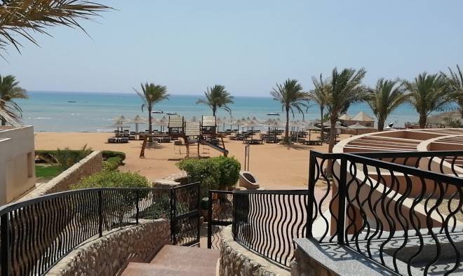 Romance Beach Hotel Image